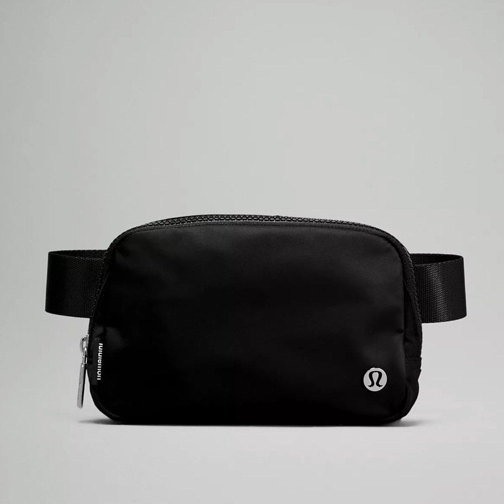 Everywhere Belt Bag NWT